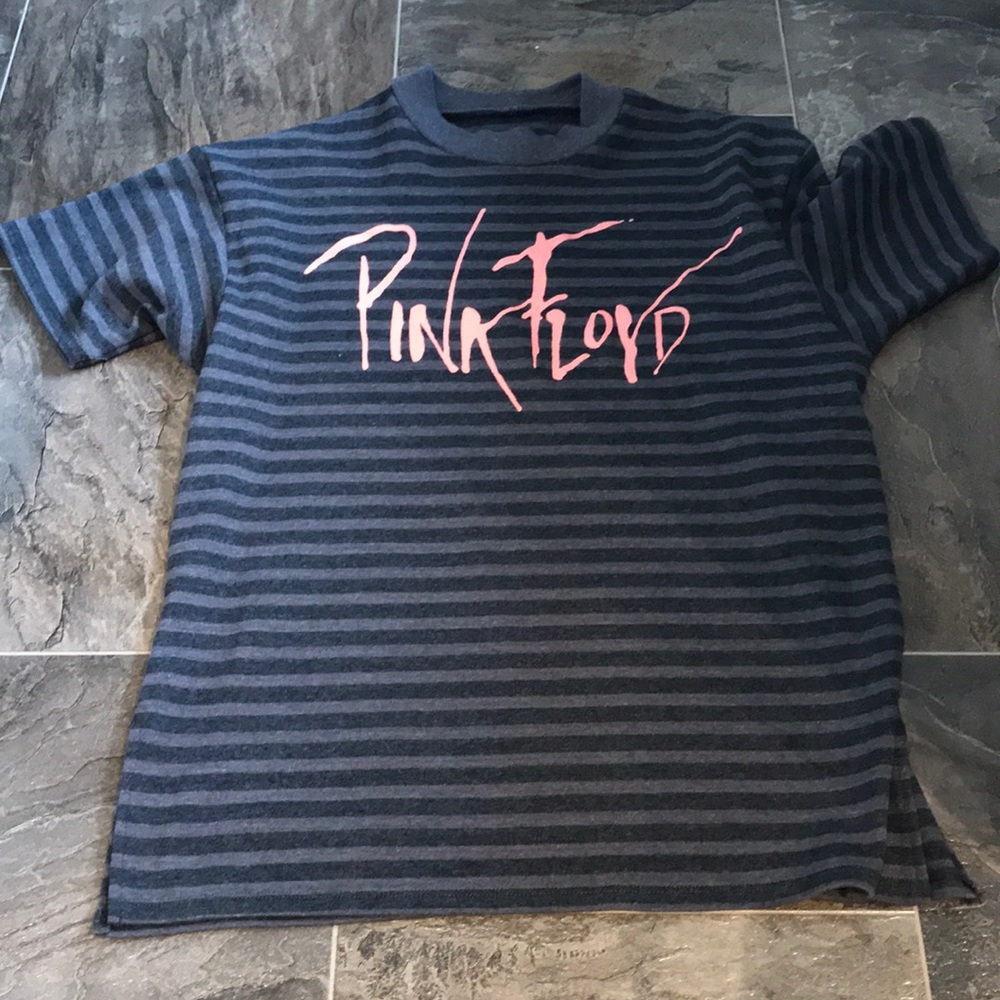 American Eagle Pink Floyd graphic T